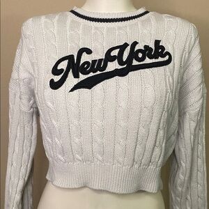 Forever 21 collegiate cheer black & White NEW YORK Cable Knit Sweater M